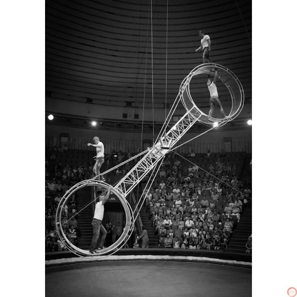 PRICE ON REQUEST. The American wheel of death (2-arms swing) Suspended - Photo 8